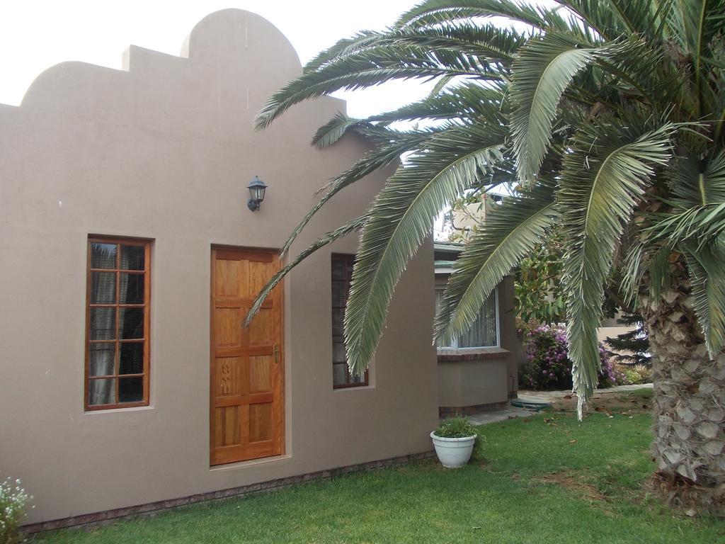 Huis Klipdriftself Catering &B&B Henties Bay Exterior photo